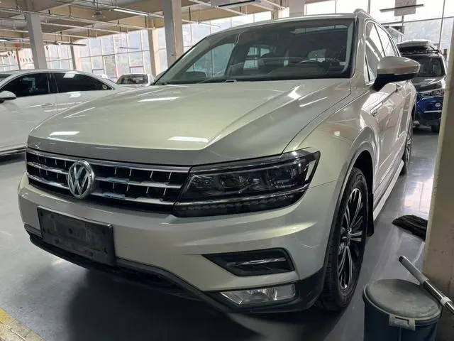 Volkswagen Tiguan L