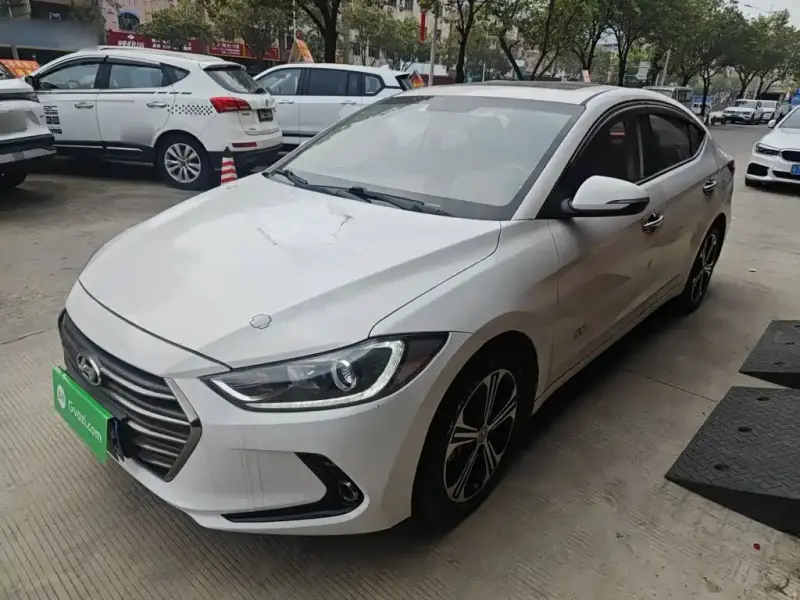 Hyundai Elantra