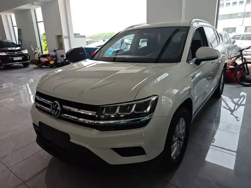 Volkswagen Tharu