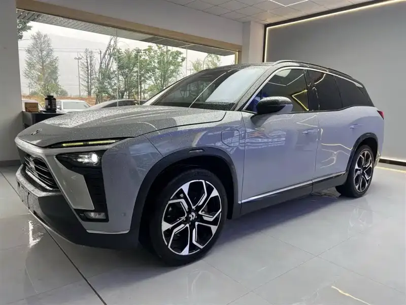 NIO ES8