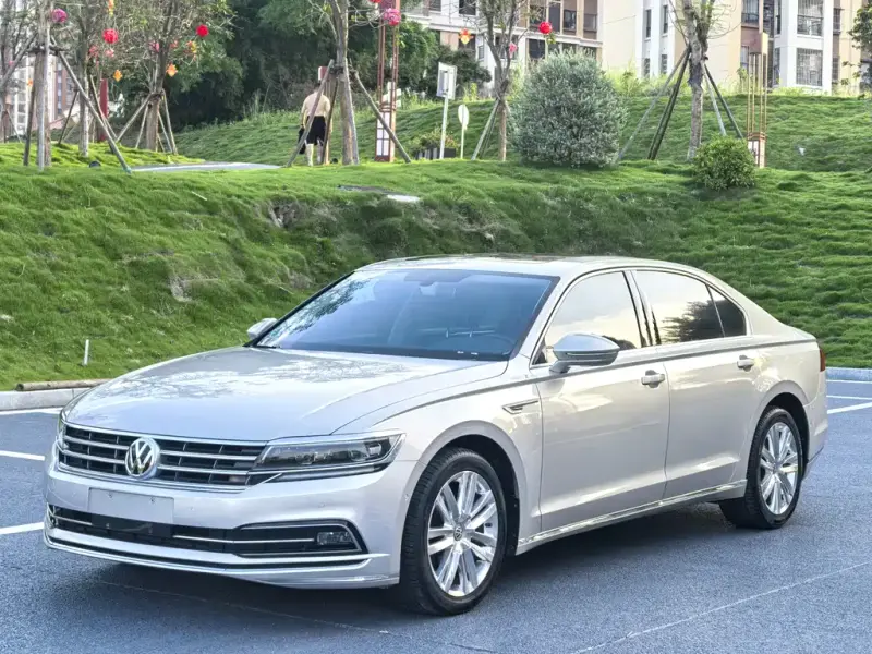 Volkswagen Phideon
