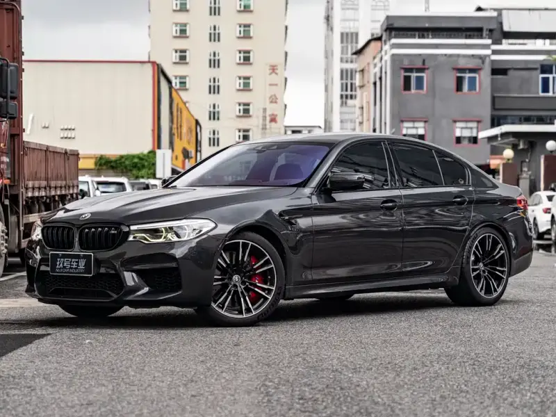 BMW M5