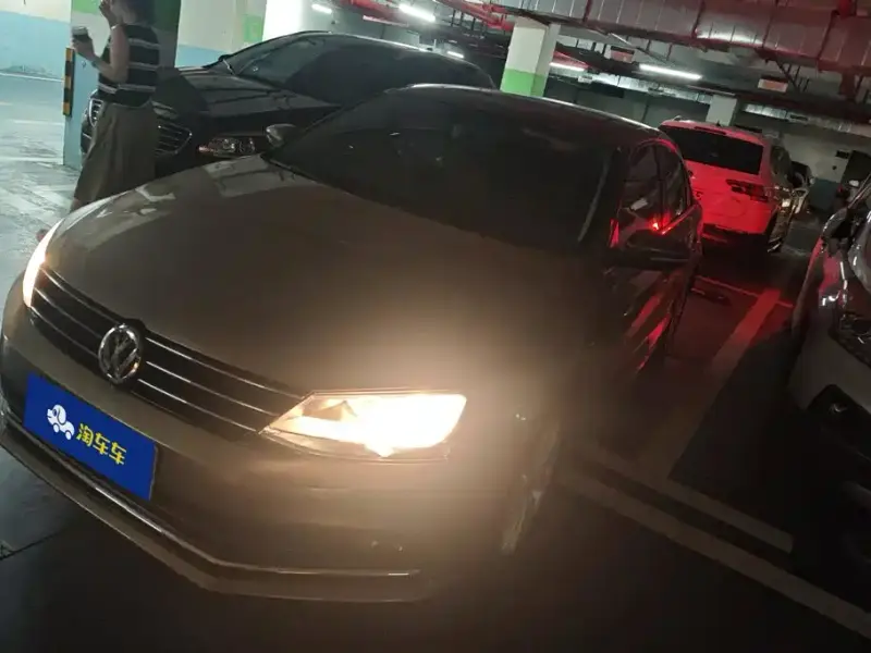 Volkswagen Sagitar