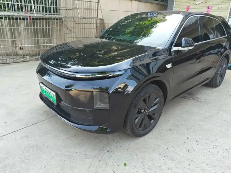 Li Auto L6