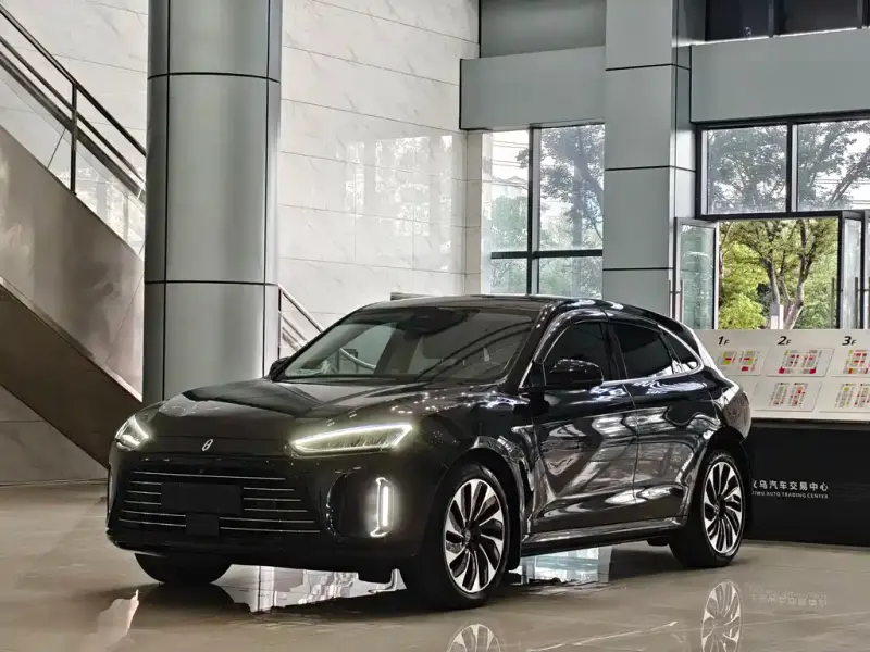 AITO M5