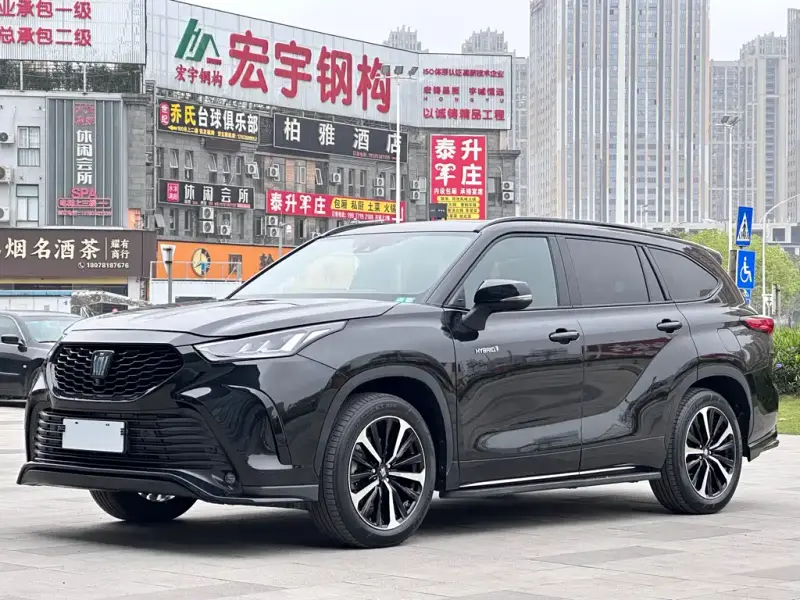 Toyota Crown Kluger