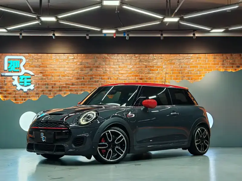 MINI JCW