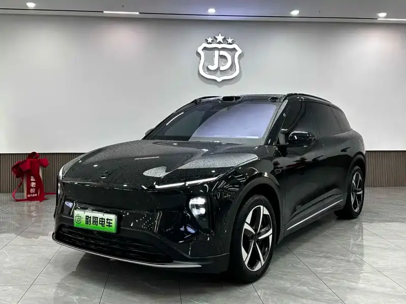 NIO ES6