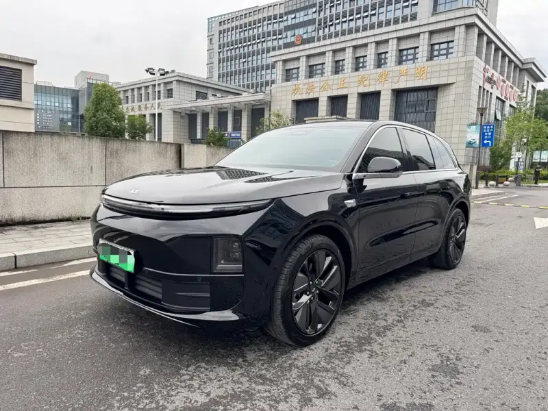 Li Auto L6