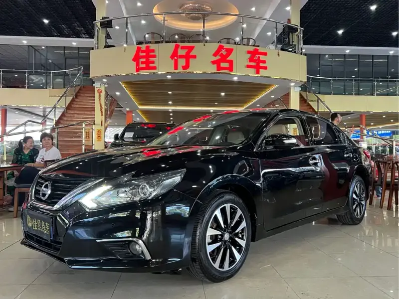Nissan Teana