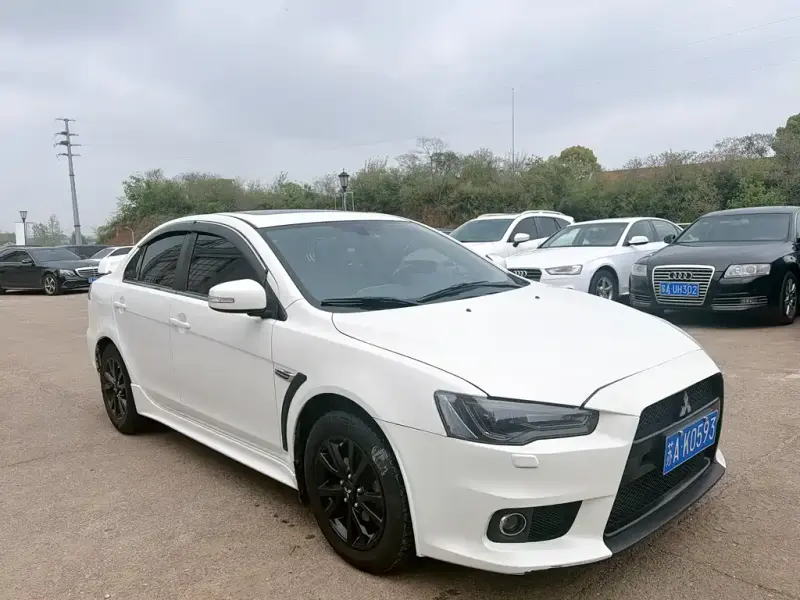 Mitsubishi Lancer EX