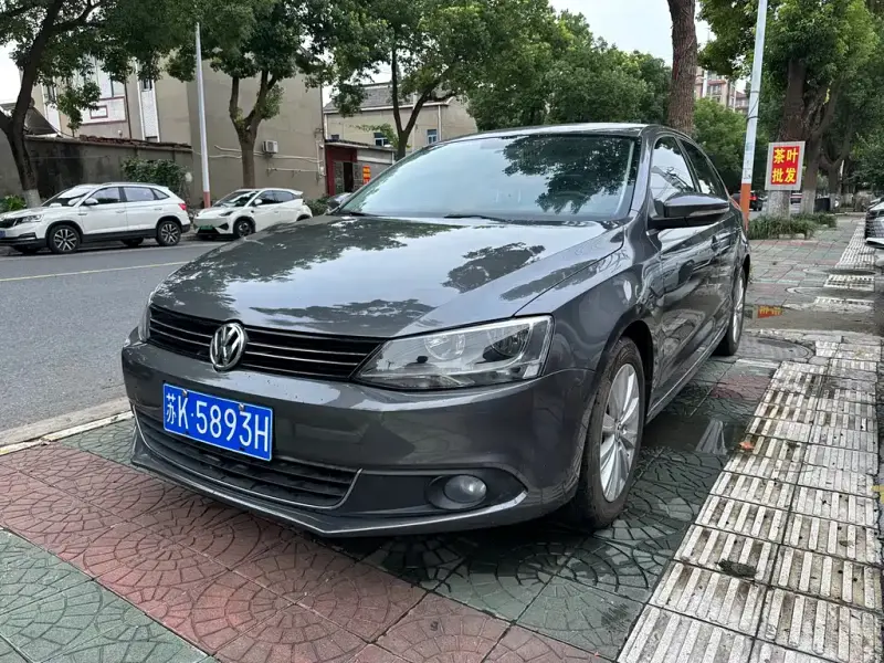 Volkswagen Sagitar