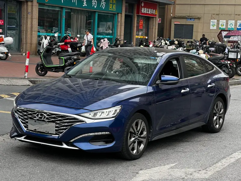 Hyundai Lafesta