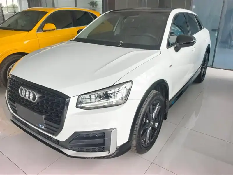 Audi Q2L