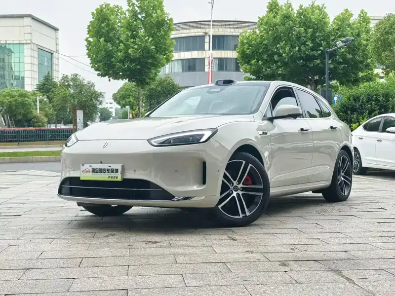 AITO M5