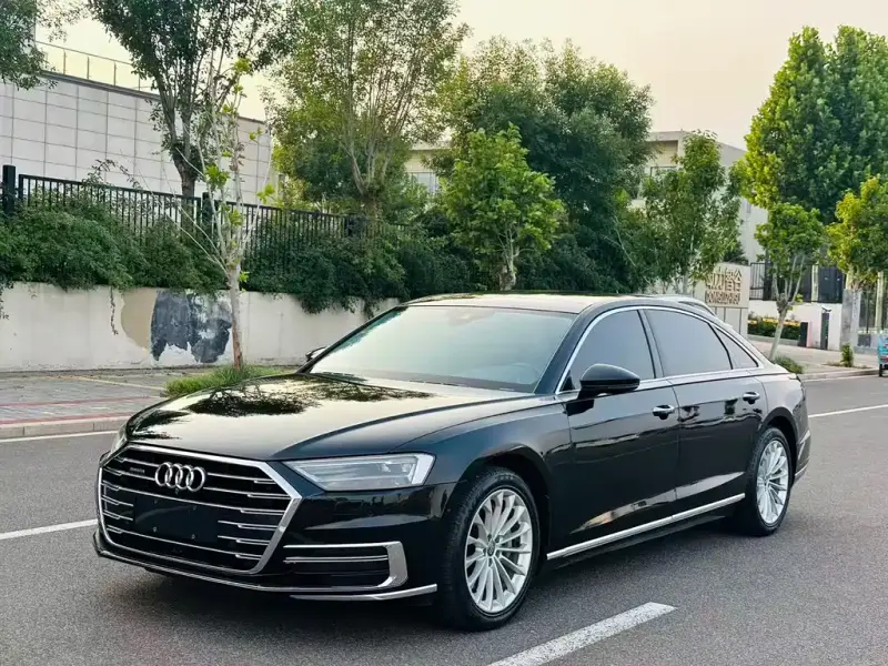 Audi A8
