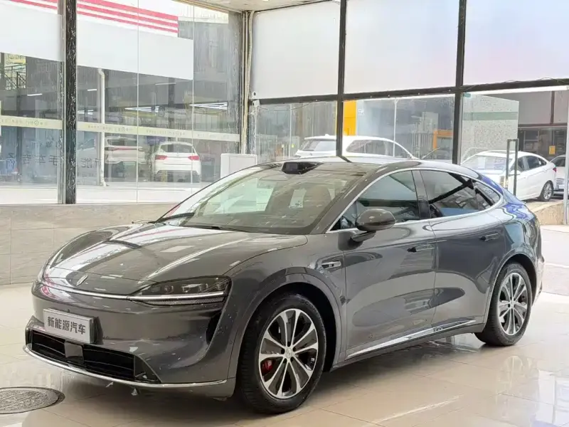 Luxeed Zhijie R7