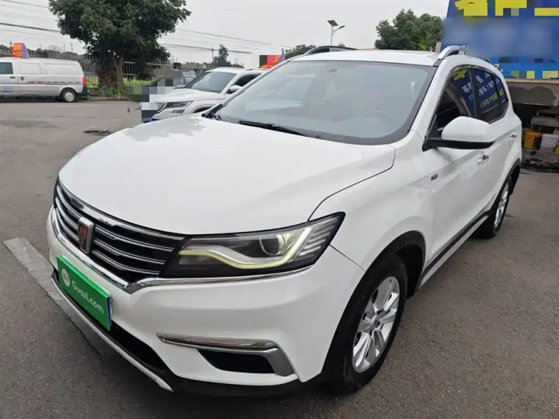 Roewe MG HS (RX5)