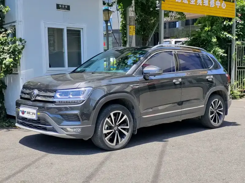 Volkswagen Tharu