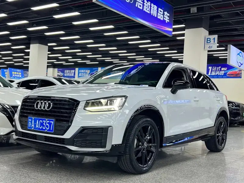 Audi Q2L