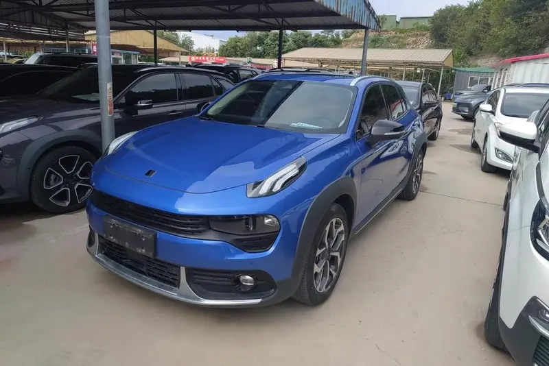 Lynk & Co 02