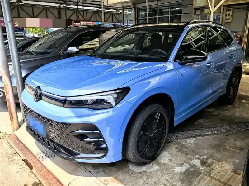 Volkswagen Tiguan L