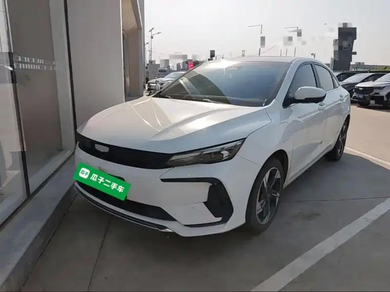 Geely L HiP