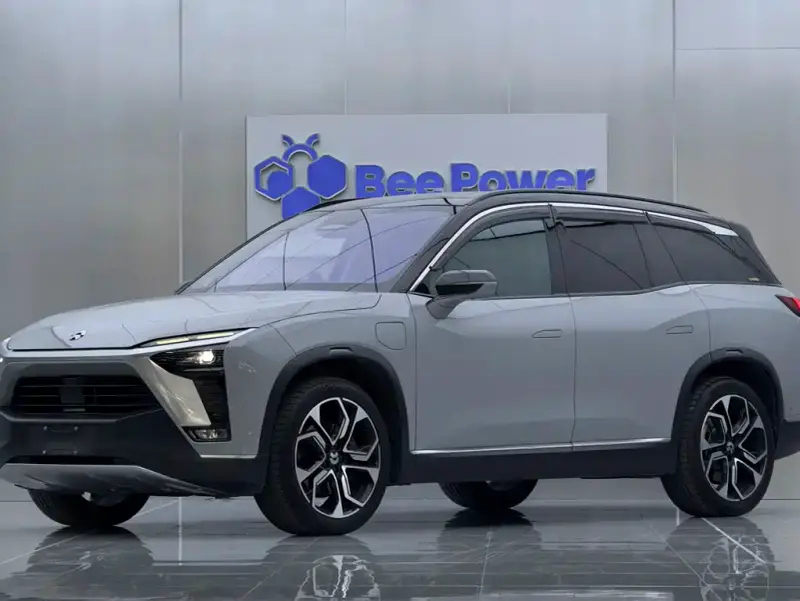 NIO ES8
