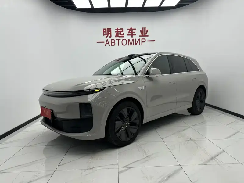 Li Auto L6