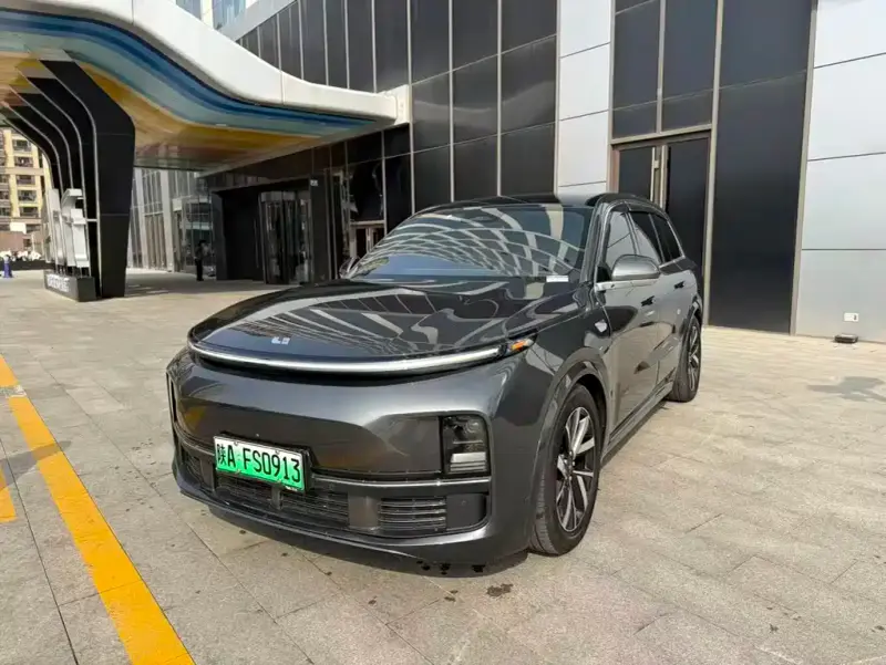 Li Auto L8