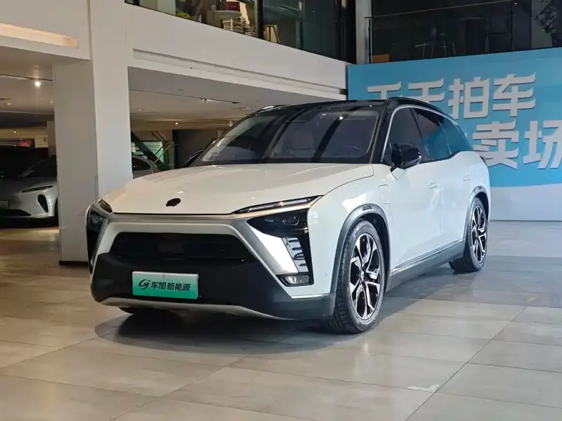 NIO ES8