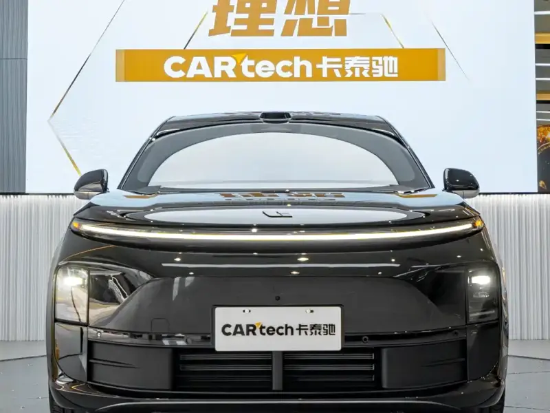 Li Auto L6