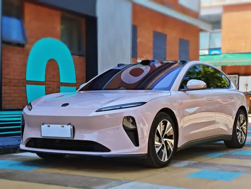 NIO ET5