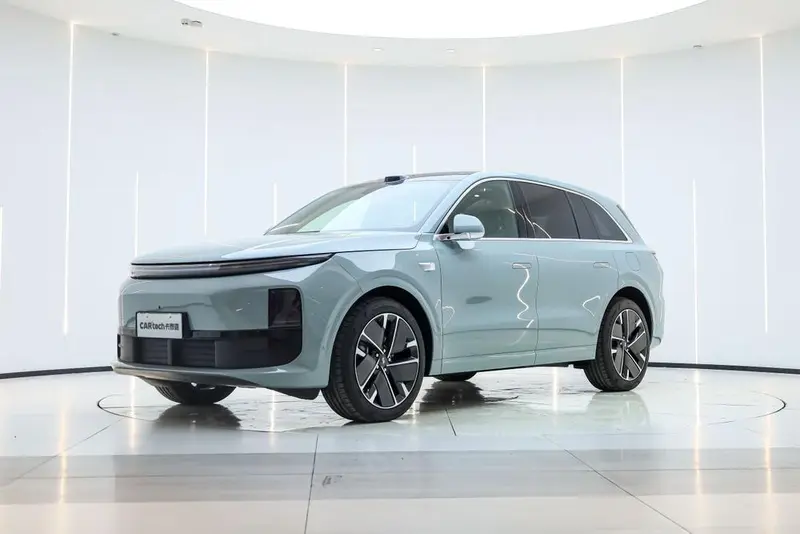 Li Auto L6