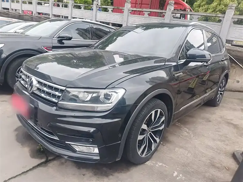 Volkswagen Tiguan L