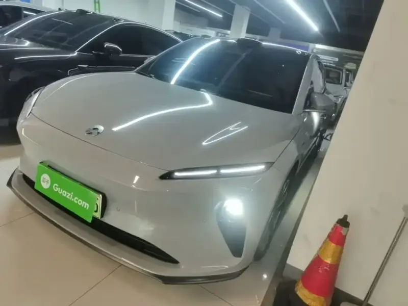 NIO ET5T