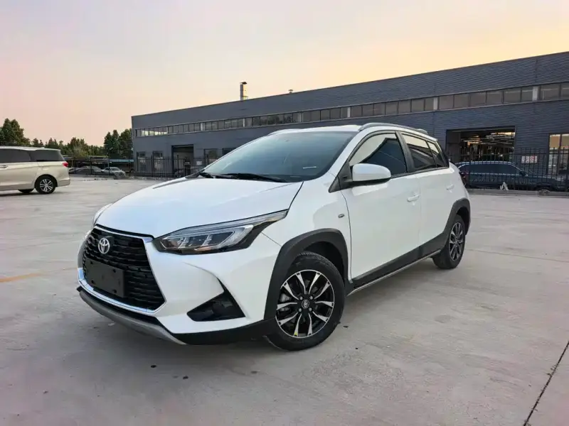 Toyota Yaris L