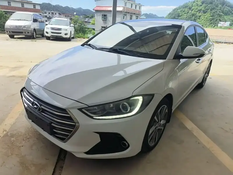 Hyundai Elantra