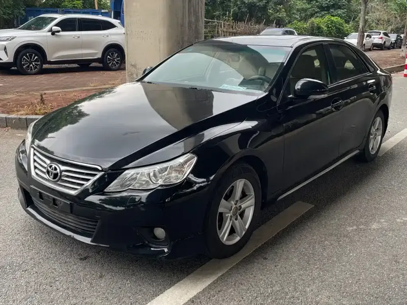 Toyota Reiz