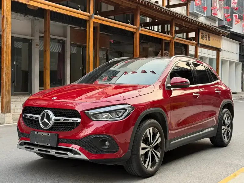 Mercedes-Benz GLA