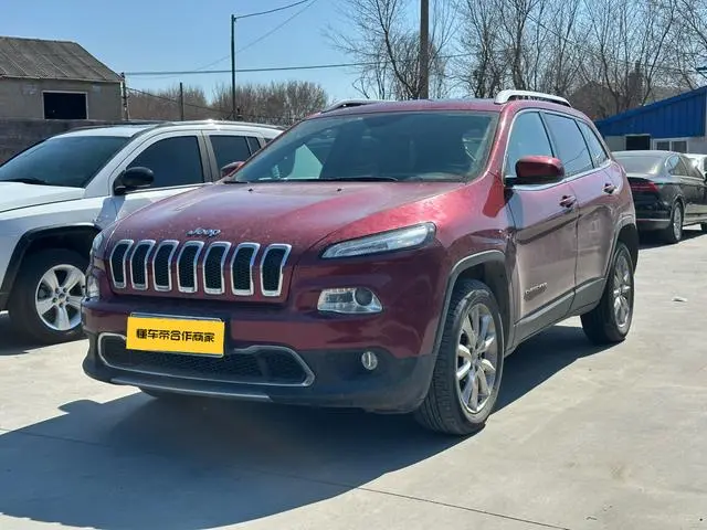 Jeep Cherokee (Import)