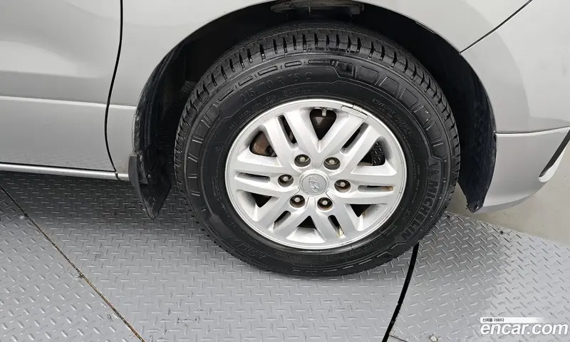 Hyundai H-1