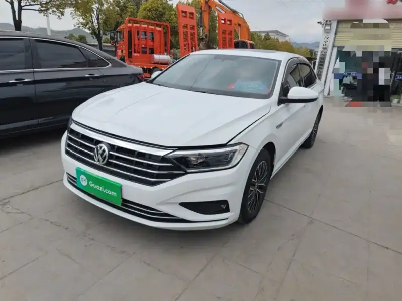 Volkswagen Sagitar