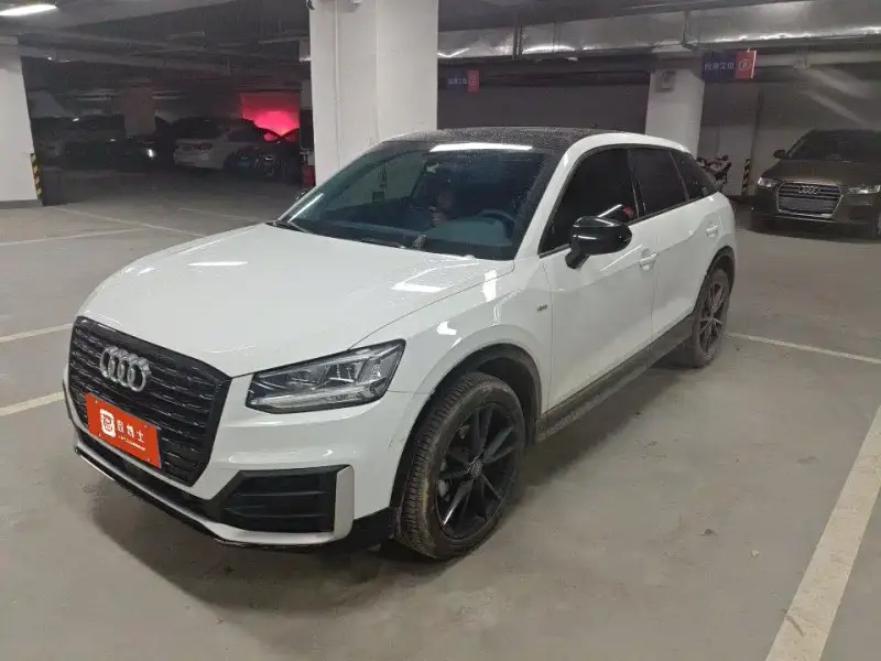 Audi Q2L
