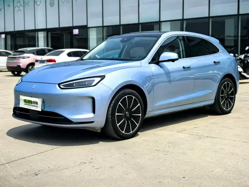 AITO M5