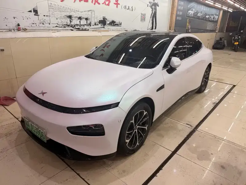 XPeng P7