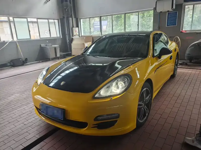 Porsche Panamera