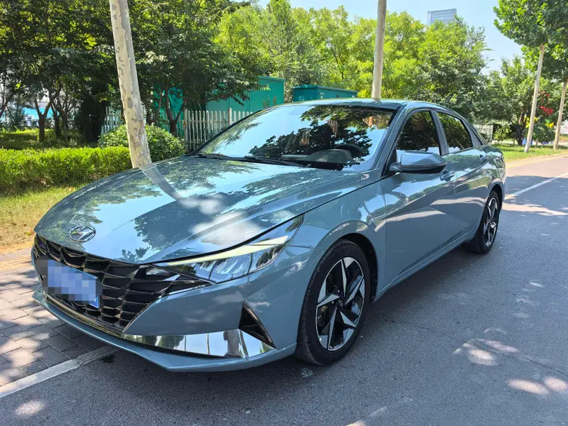 Hyundai Elantra