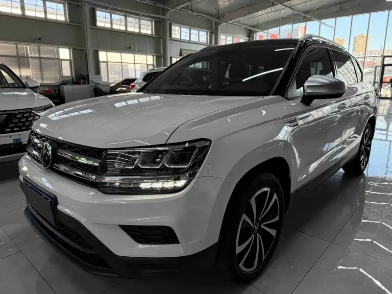 Volkswagen Tharu