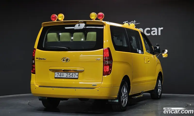 Hyundai H-1